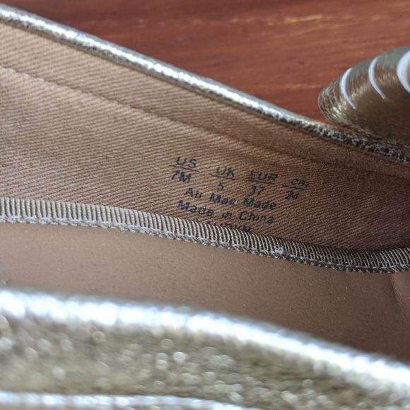 Franco Sarto metallic gold Lauryn loafers - Picture 7 of 8